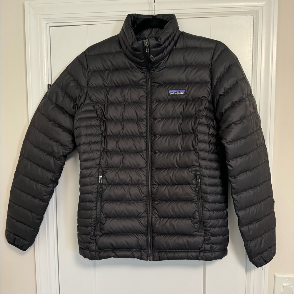 LIKE NEW Patagonia Women’s Down Jacket | Medium